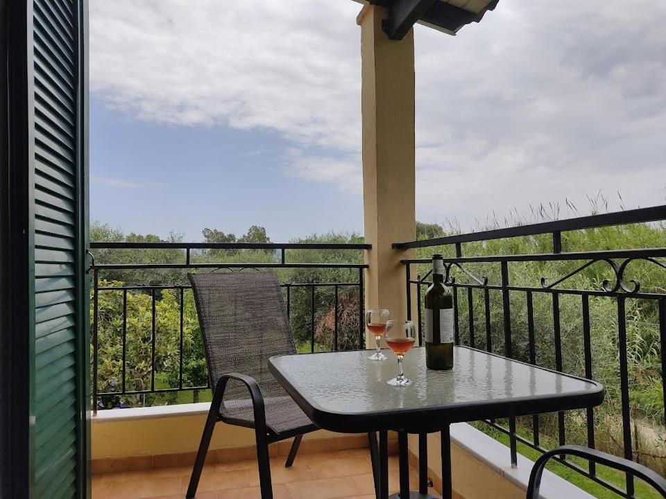 Oliveland Apartments Kavos Ngoại thất bức ảnh